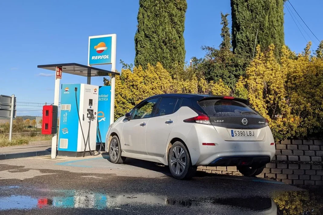 Cada vez circulan más eléctricos en las carreteras