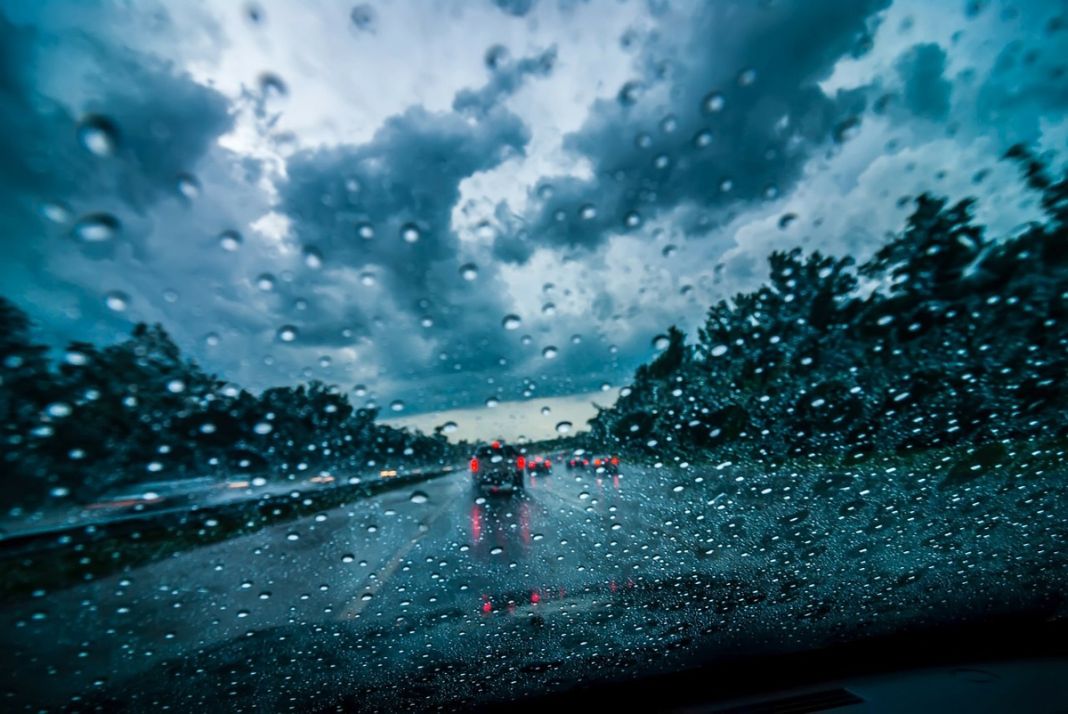 conducir-con-lluvia1.jpg