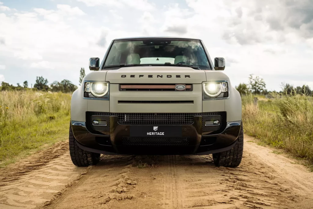 2022 Land Rover Defender Heritage Customs llantas 11 Motor16