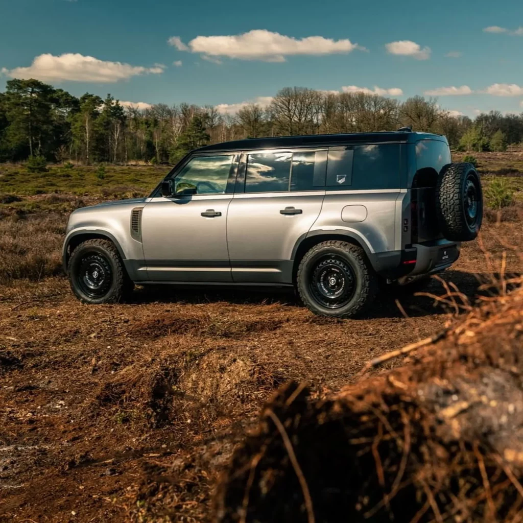 2022 Land Rover Defender Heritage Customs llantas 2 Motor16