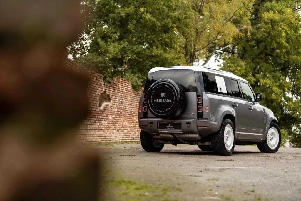 2022 Land Rover Defender Heritage Customs llantas 23 Motor16