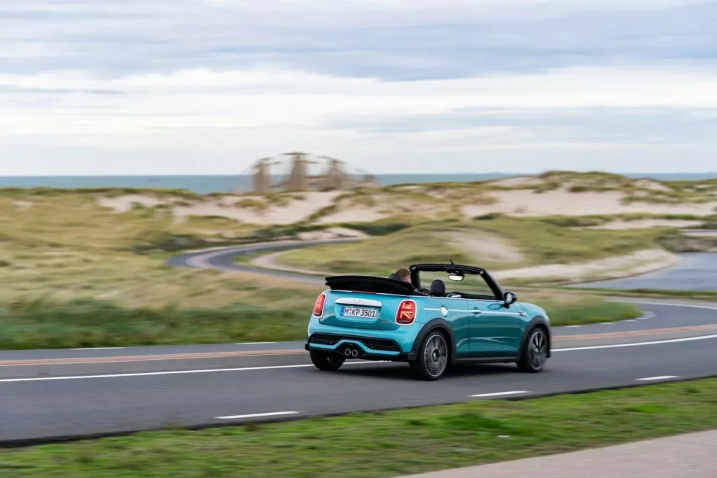 2022 MINI Cooper S Convertible Seaside Edition 8 Motor16