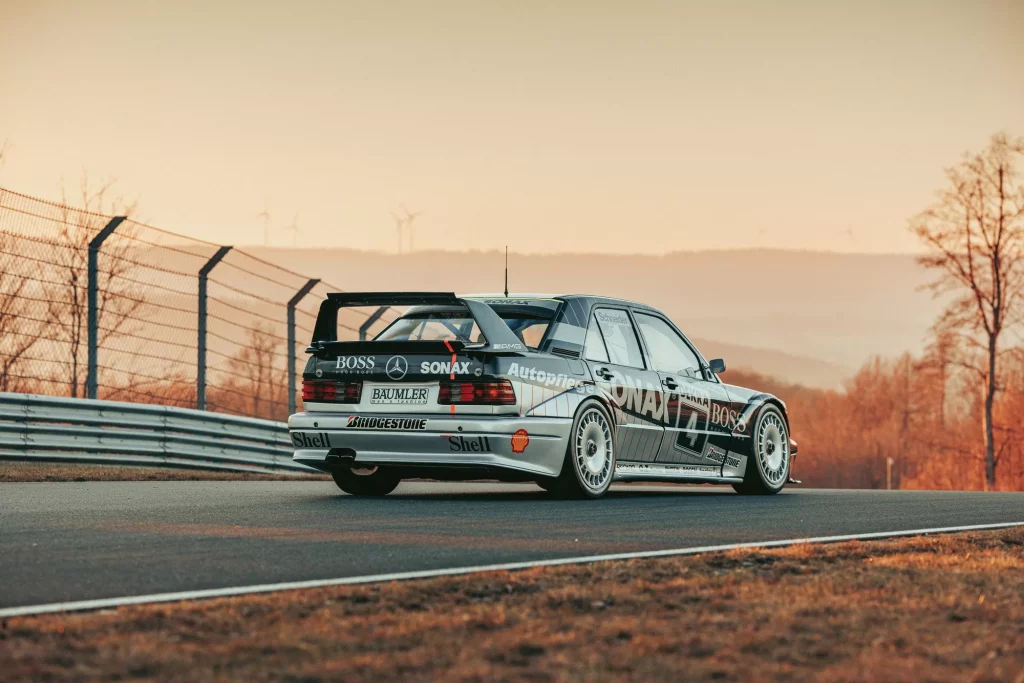 1992 DTM Mercedes 190 E 2.5-16 Evolution II. Imagen estática trasera.