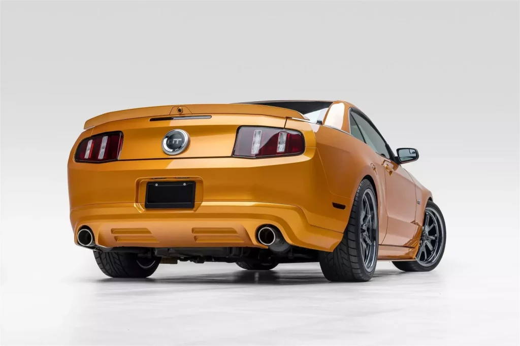 2011 Ford Mustang Hardtop 20 Motor16