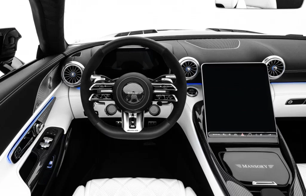 2023 Mansory Mercedes-AMG SL 63. Imagen interior.