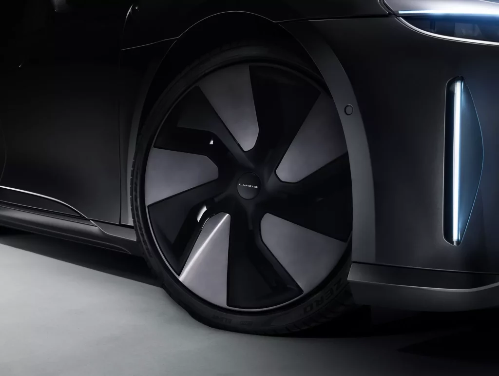 2023 Lucid Air Stealth Appearance. Imagen detalle llanta.