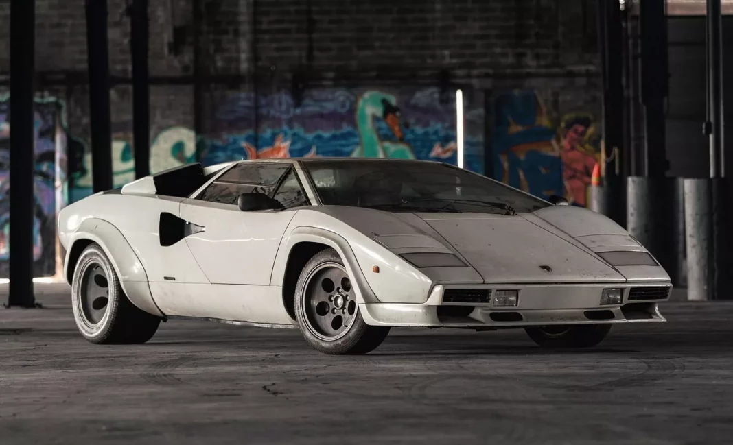 1982 Lamborghini Countach LP500S. Imagen portada.