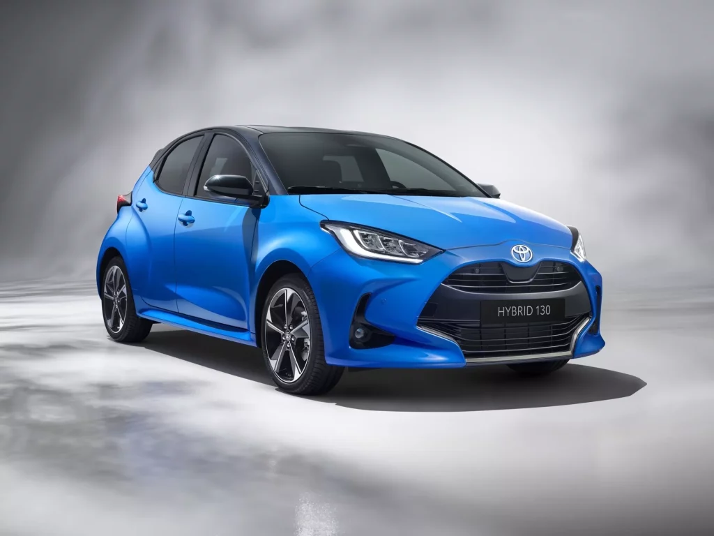 2023 toyota yaris 8 Motor16