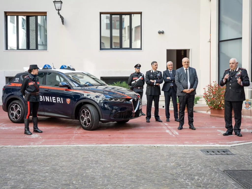 2023 Alfa Romeo Tonale Carabinieri 5 Motor16