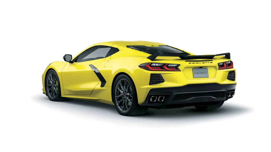 2023 Corvette C8 Japón. Imagen estudio trasera.