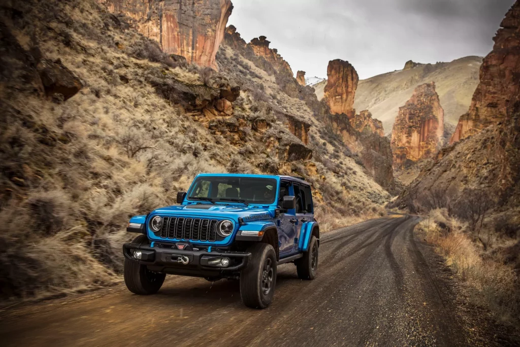 2023 Jeep Wrangler EE.UU. Imagen movimiento.