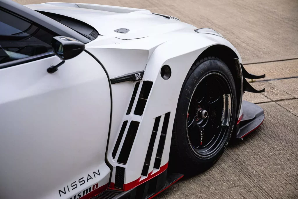 2013 Nissan GT R Nismo GT3 Pelicula 11 Motor16