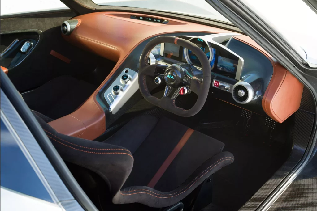 2023 AIM EV Sport 01. Imagen interior.