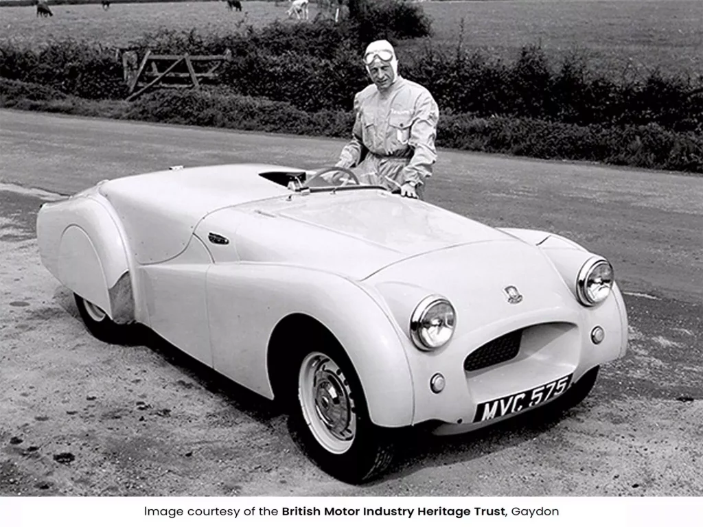 2023 Makkina Triumph TR25. Imagen TR2 original.