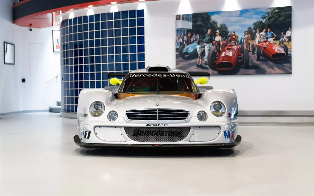 1996 Mercedes-Benz CLK LM Joe Macari. Imagen portada.