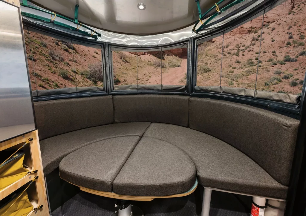 2023 Airstream REI Basecamp 20X Caravana 1 Motor16