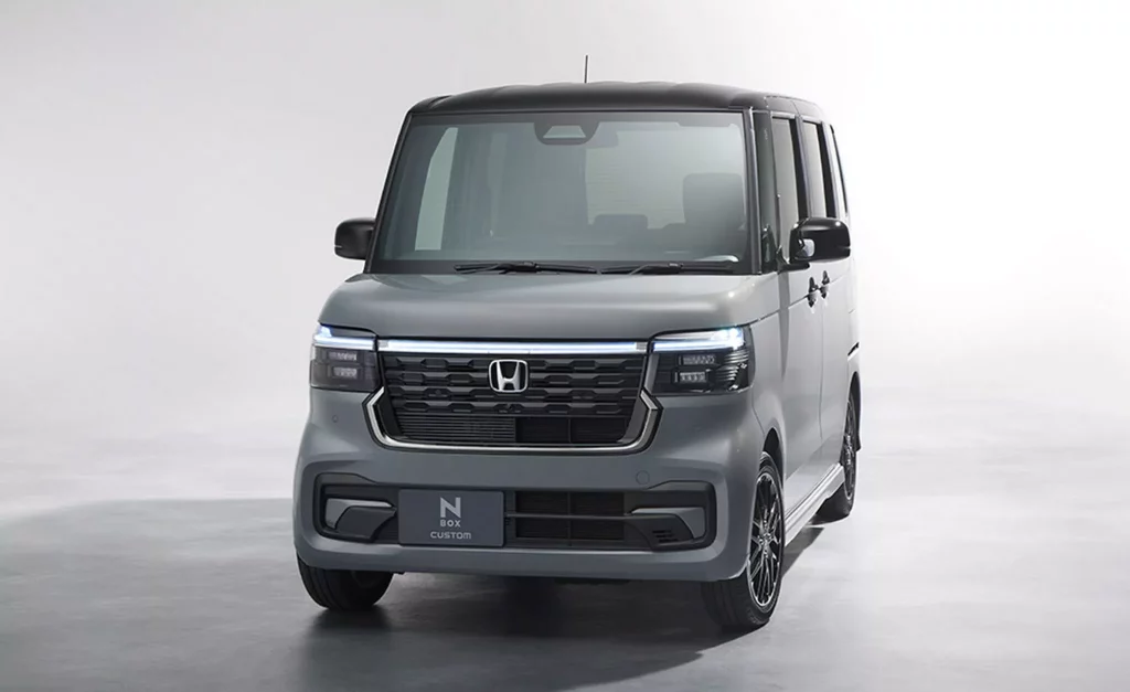 2023 Honda N-Box. Imagen estática delantera.