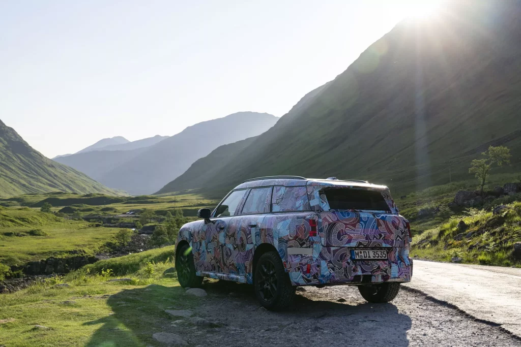 2023 MINI Countryman Teaser Scotish Highlands 2 Motor16