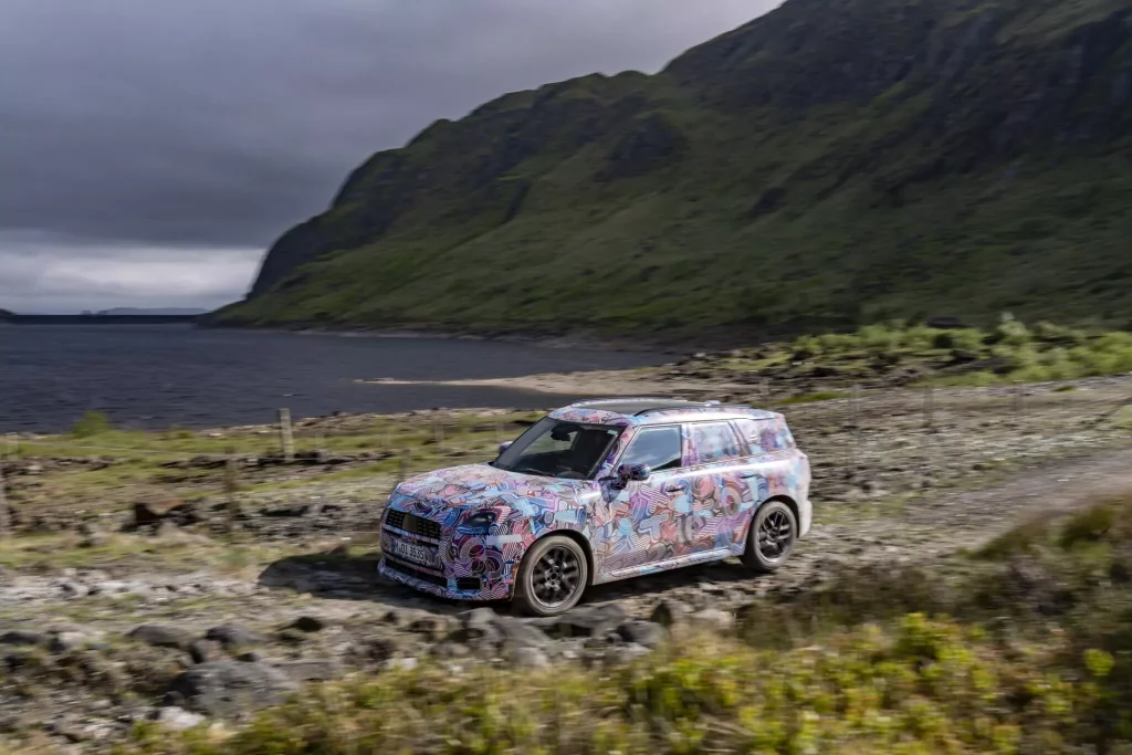 2023 MINI Countryman Teaser Scotish Highlands 25 Motor16