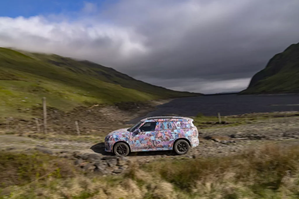 2023 MINI Countryman Teaser Scotish Highlands 27 Motor16