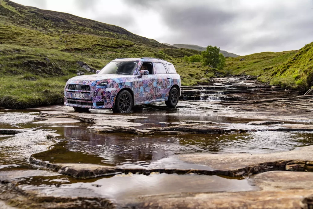 2023 MINI Countryman Teaser Scotish Highlands 42 Motor16