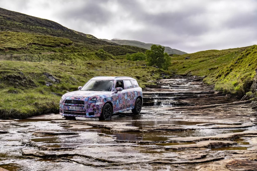 2023 MINI Countryman Teaser Scotish Highlands 44 Motor16