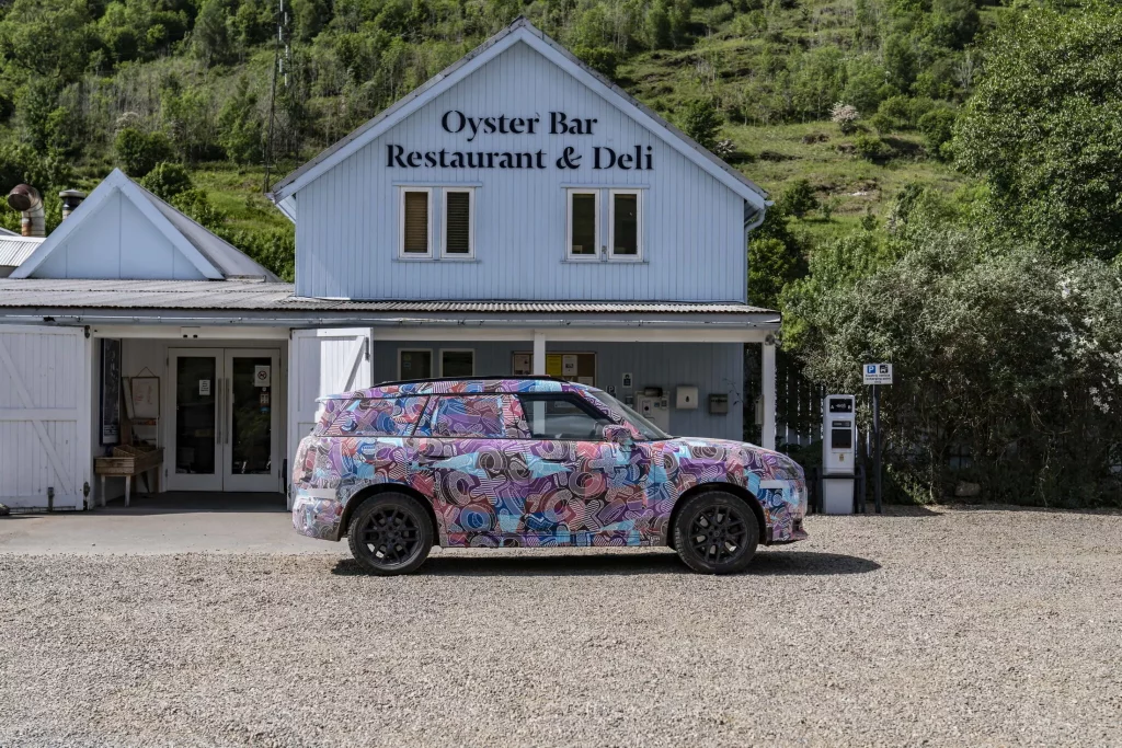 2023 MINI Countryman Teaser Scotish Highlands 54 Motor16