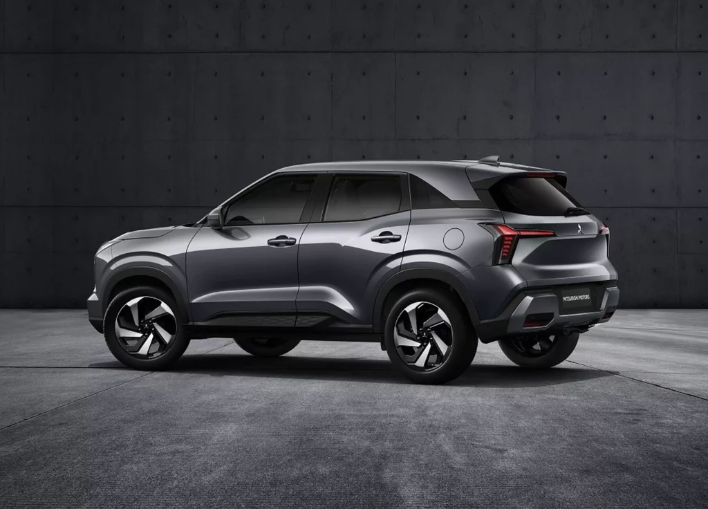 2023 Mitsubishi Xforce. Imagen trasera.