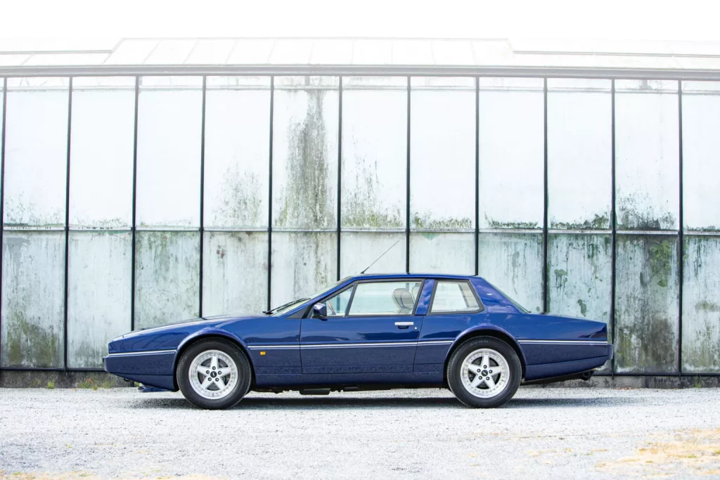 1986 Aston Martin Lagonda Virage Coupe 2 Motor16