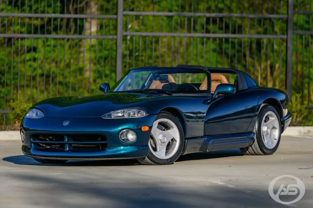 1994 Dodge Viper RT 10 Motor16