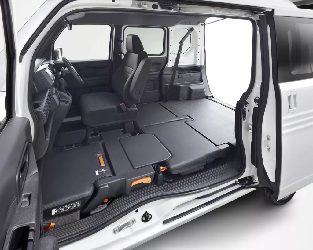 2023 Honda N-Van e: Imagen interior.