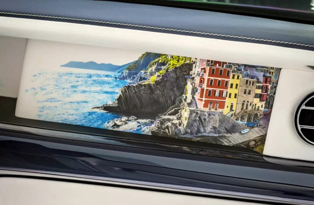 2023 Rolls-Royce Phantom 'Inspired by Cinque Terre'. Imagen salpicadero.