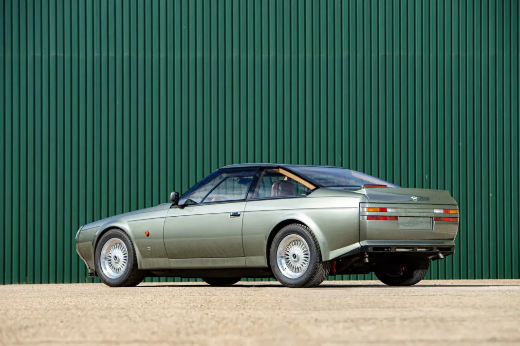 1987 Aston Martin V8 Vantage Zagato Sports Saloon. Imagen portada.