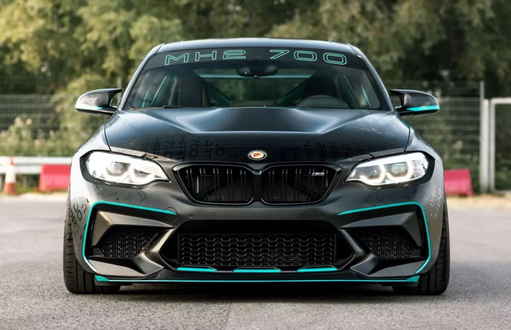 2023 BMW M2 Manhart MH2 700. Imagen frontal.