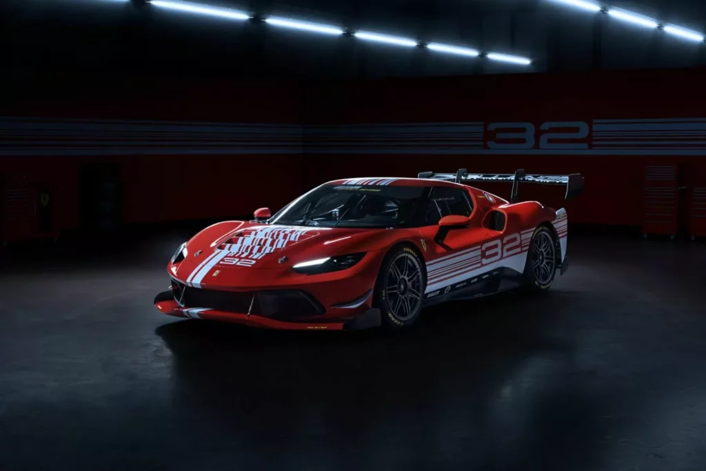 2023 Ferrari 296 Challenge. Imagen delantera.