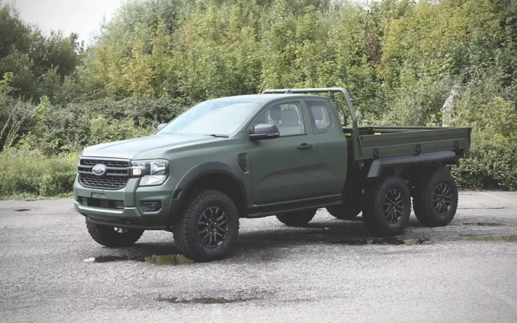 2023 Ricardo Ford Ranger HEX 6x6. Imagen estática.