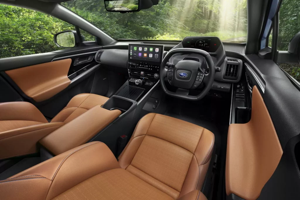 2023 Subaru Solterra. Imagen interior.