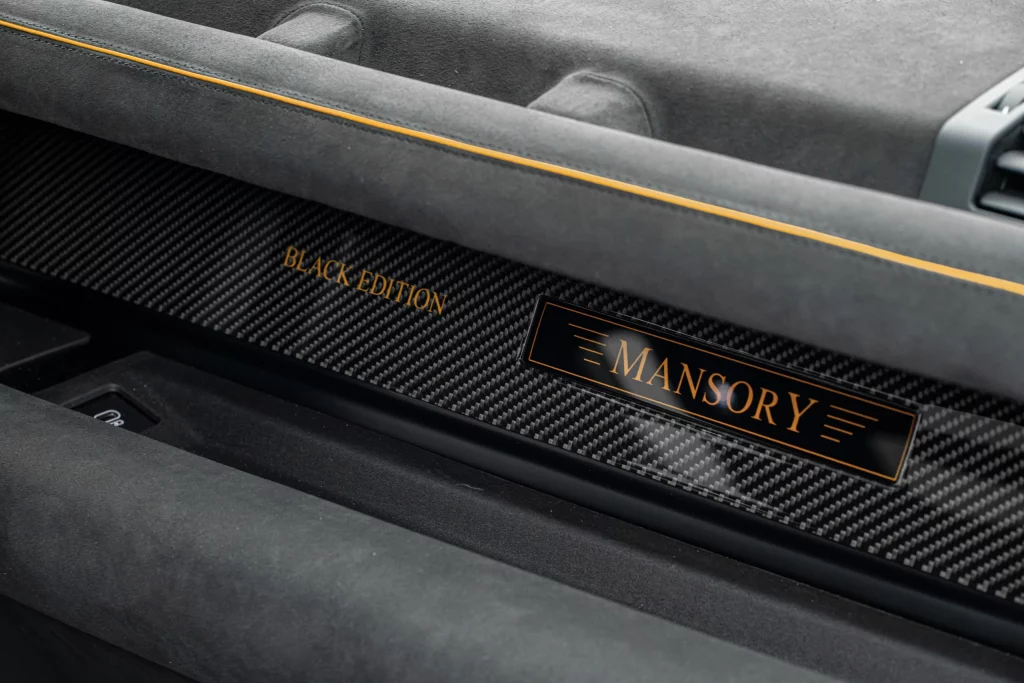 2023 mansory land rover defender black edition 17 Motor16