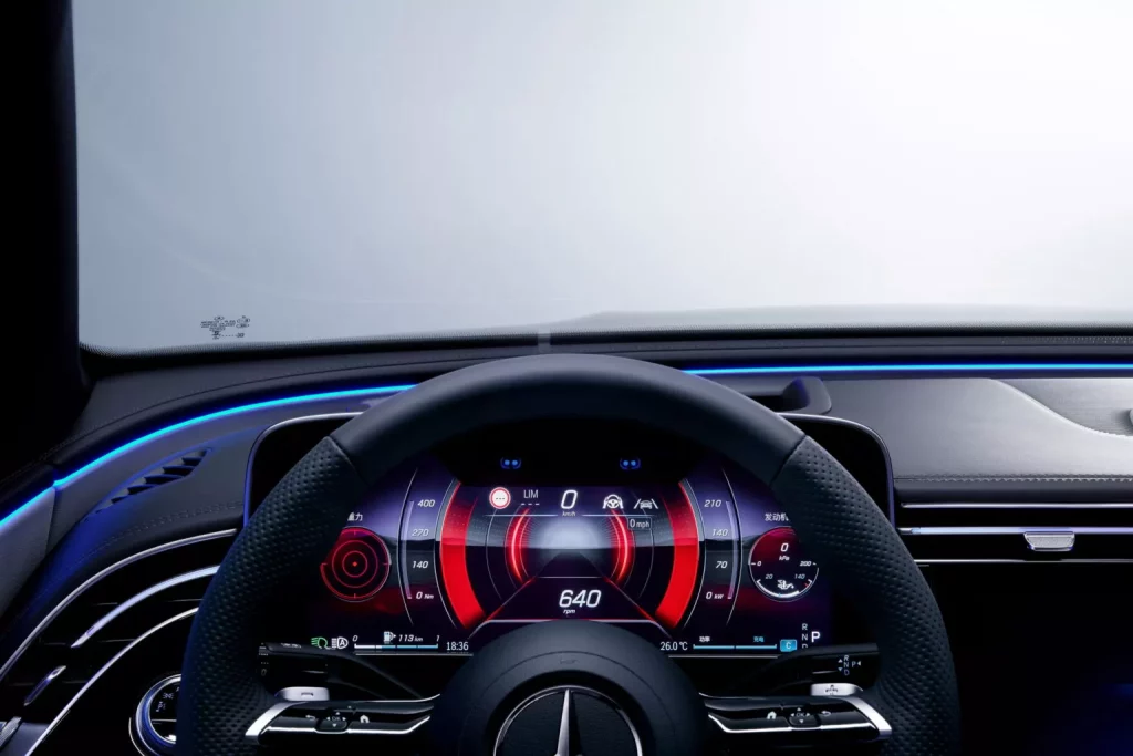 2024 Mercedes Benz Clase E Interior 2 Motor16