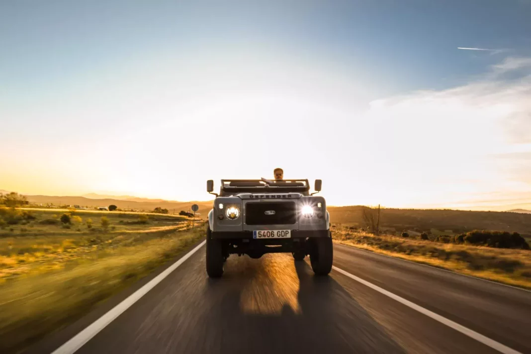 1997 Land Rover Defender Reborn. Imagen portada.