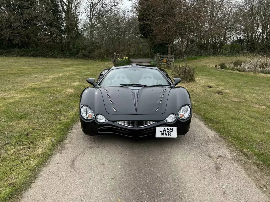 2009 Mitsuoka Orochi Collecting Cars. Imagen delantera.