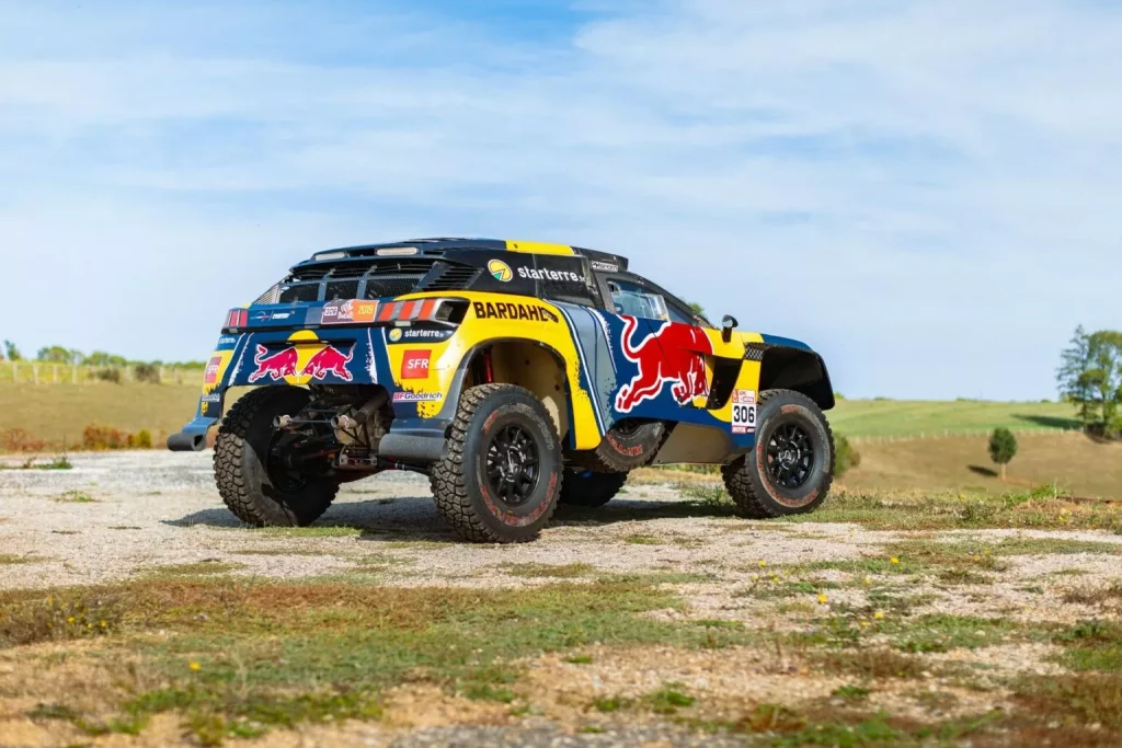 2017 Peugeot 3008 DKR RM Sotheby's. Imagen exterior.