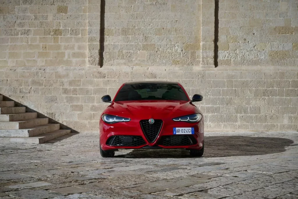 2023 Alfa Romeo Giulia Tributo Italiano 1 Motor16