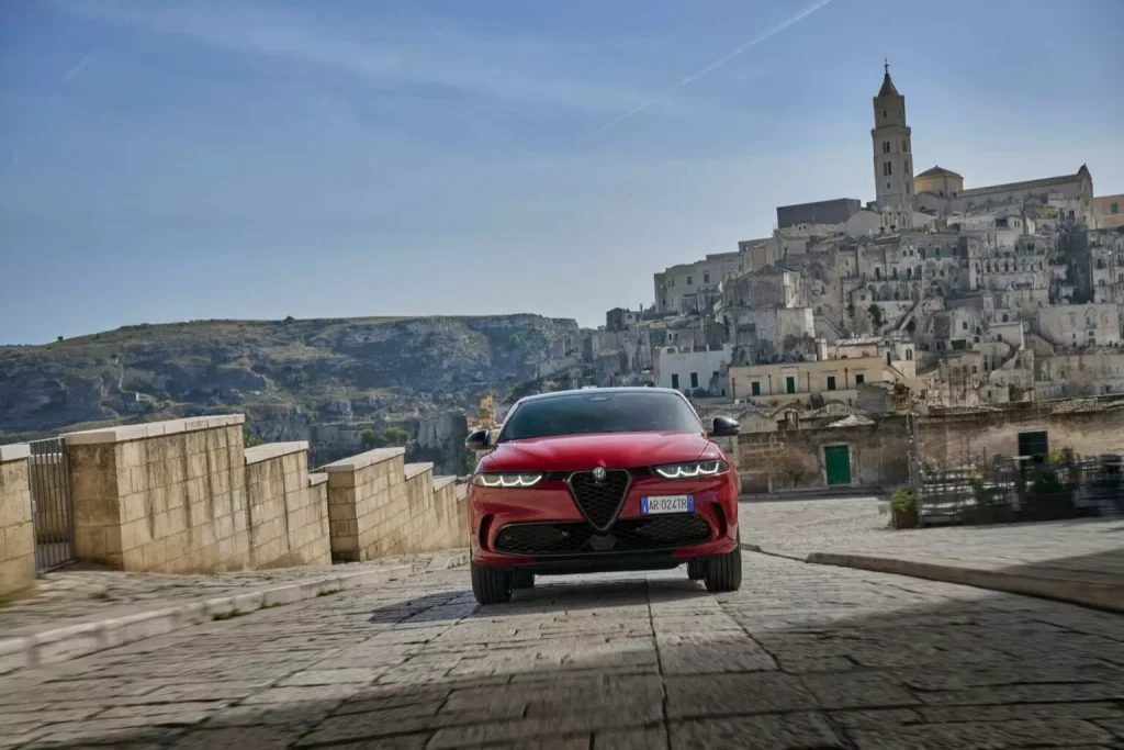 2023 Alfa Romeo Tonale Tributo Italiano 4 Motor16