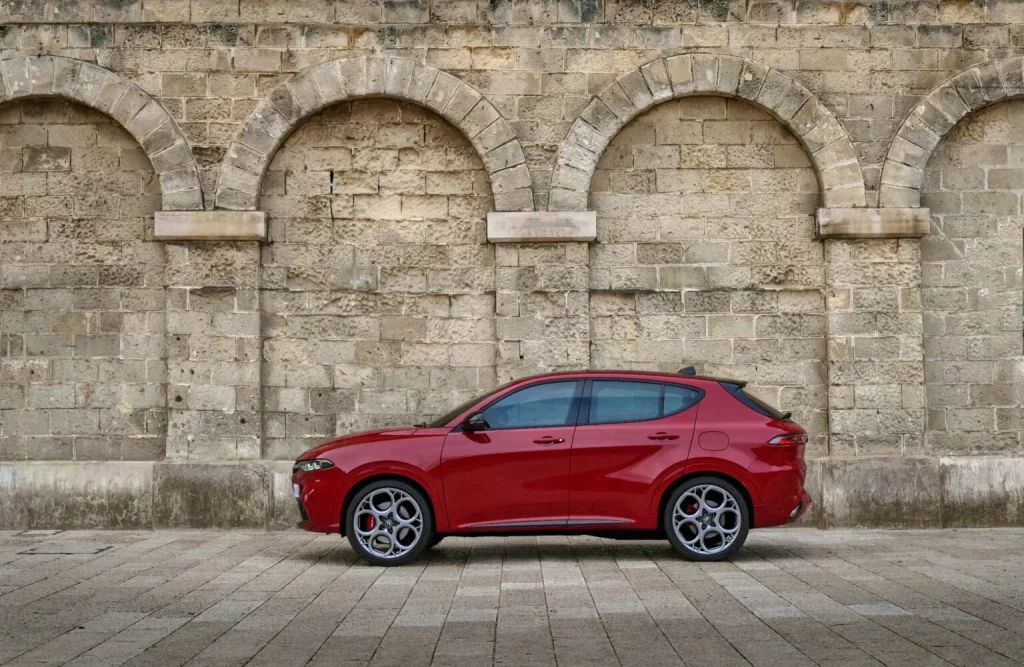 2023 Alfa Romeo Tonale Tributo Italiano 6 Motor16