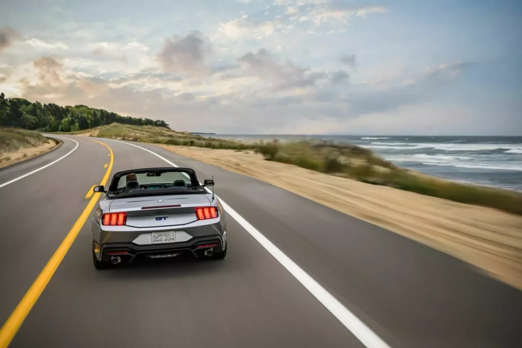 2023 Ford Mustang GT California Special. Imagen portada.