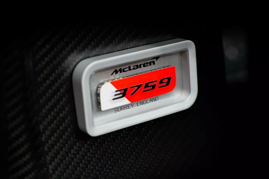 2023 McLaren 750S Triple Corona. Imagen detalle.