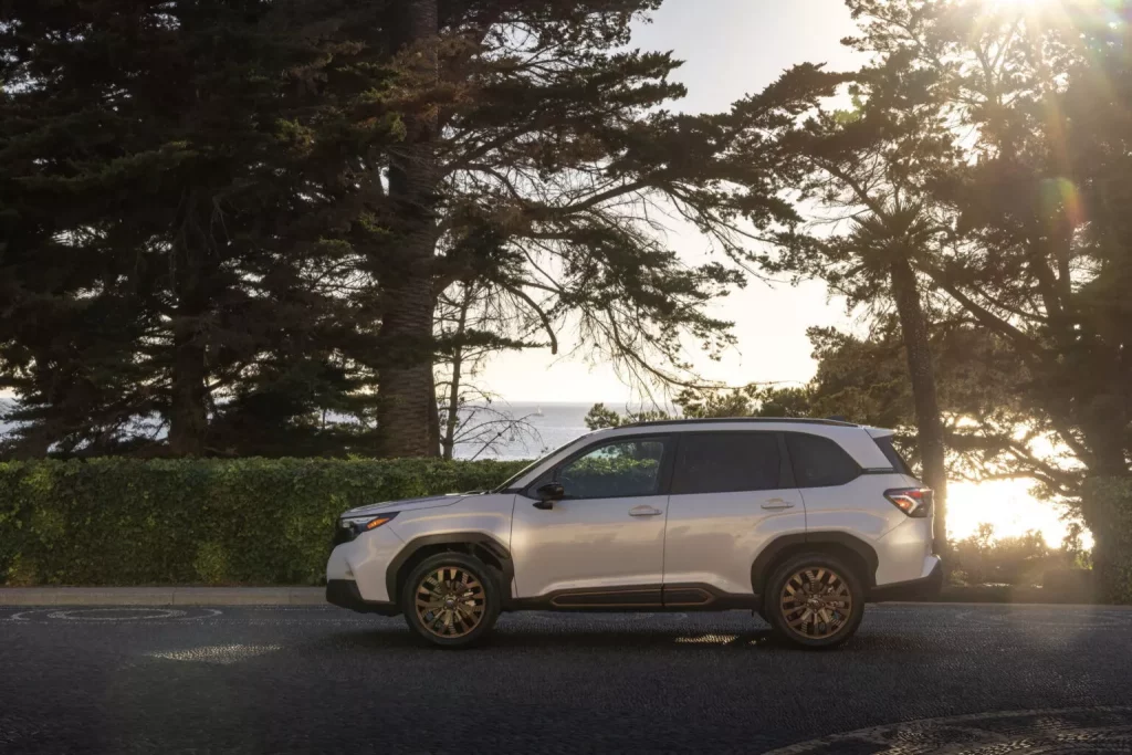 2023 Subaru Forester USA 4 Motor16