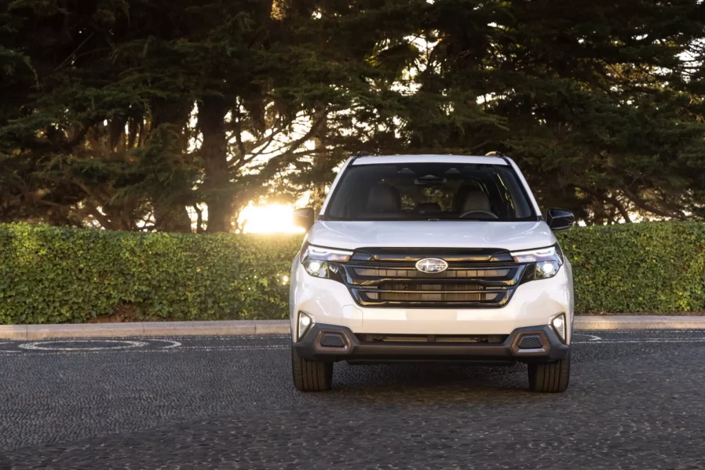 2023 Subaru Forester USA 6 Motor16