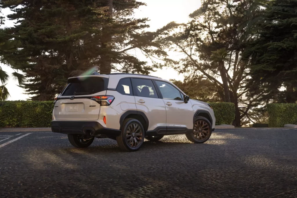 2023 Subaru Forester USA. Imagen estática.